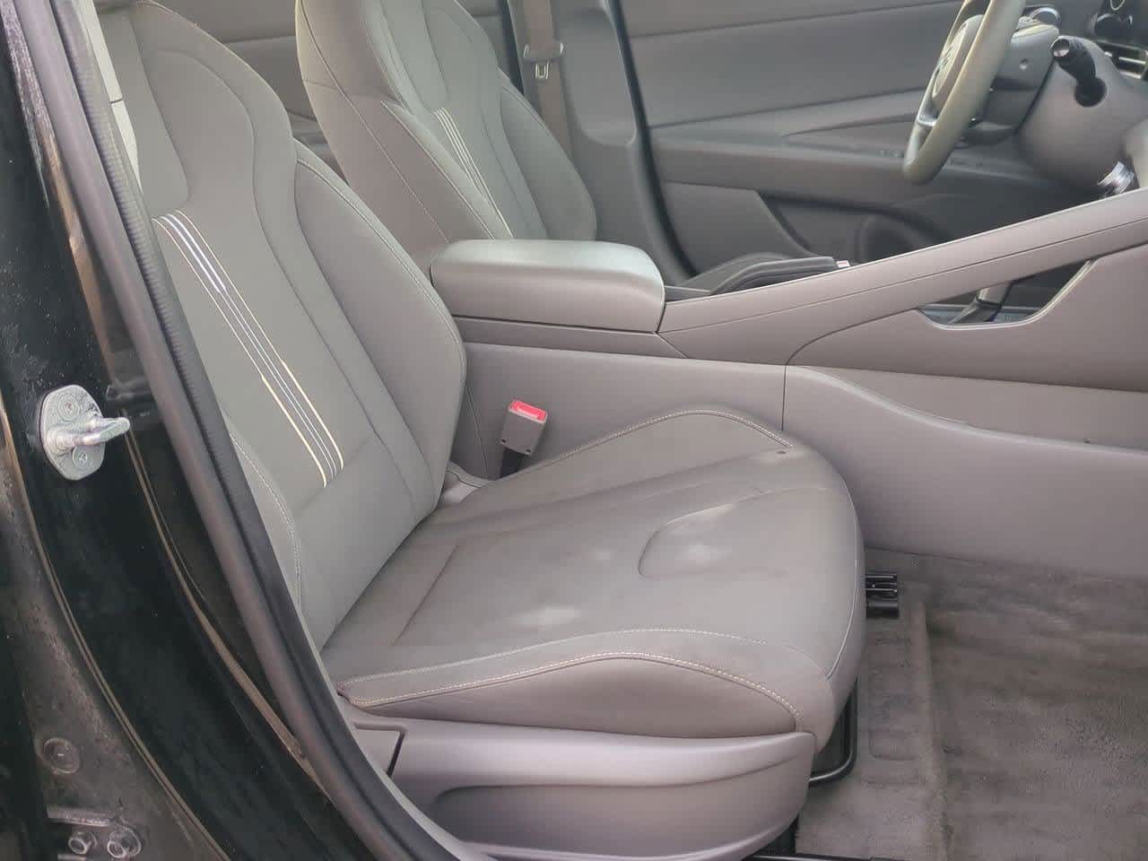 Thumbnail: 2024 Hyundai Elantra - 20