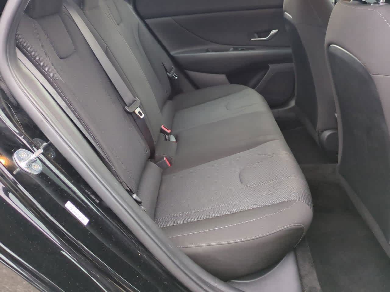 Thumbnail: 2023 Hyundai Elantra - 19