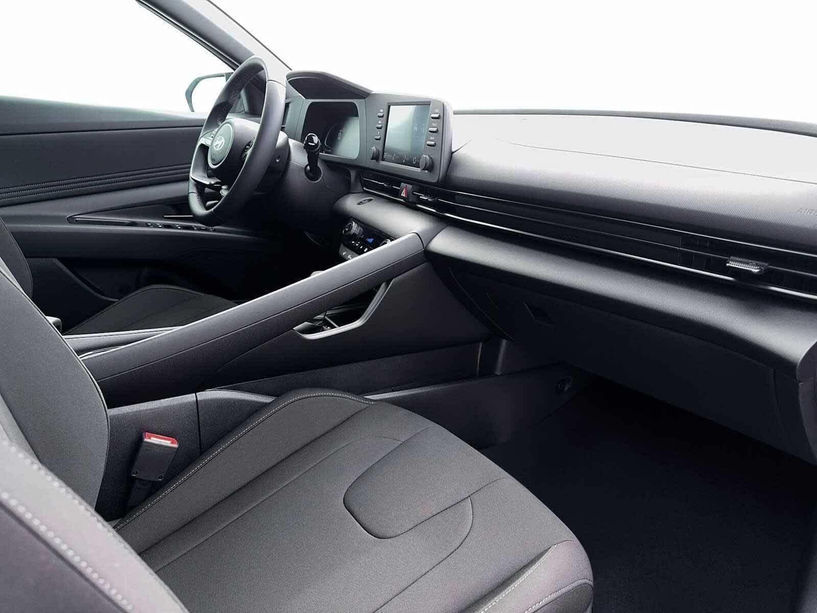 Thumbnail: 2026 Hyundai Elantra - 15