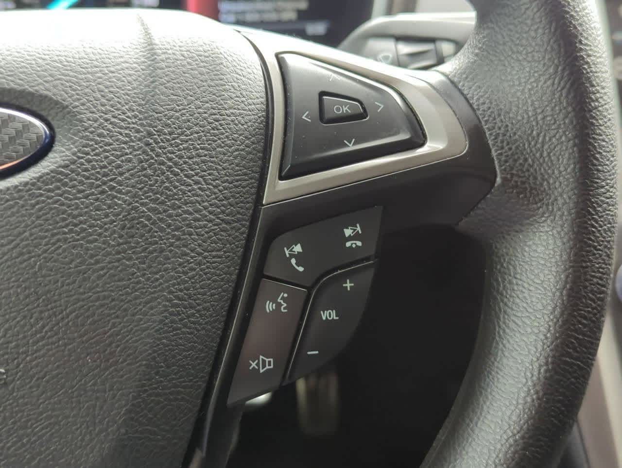 2017 Ford Fusion SE 21