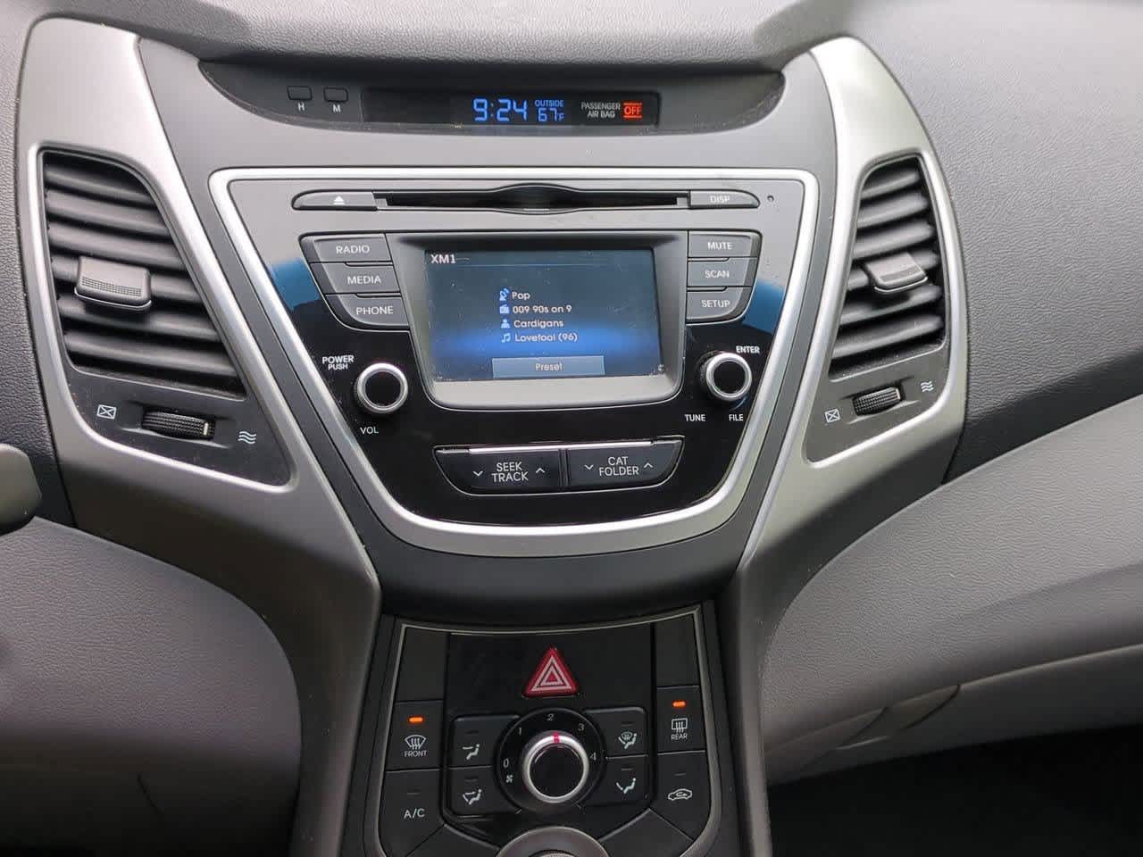 Thumbnail: 2015 Hyundai Elantra - 27
