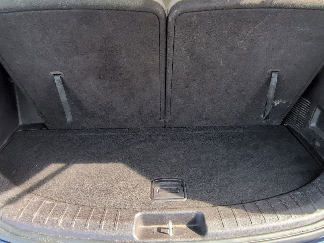 Thumbnail: 2017 Hyundai Santa Fe - 33