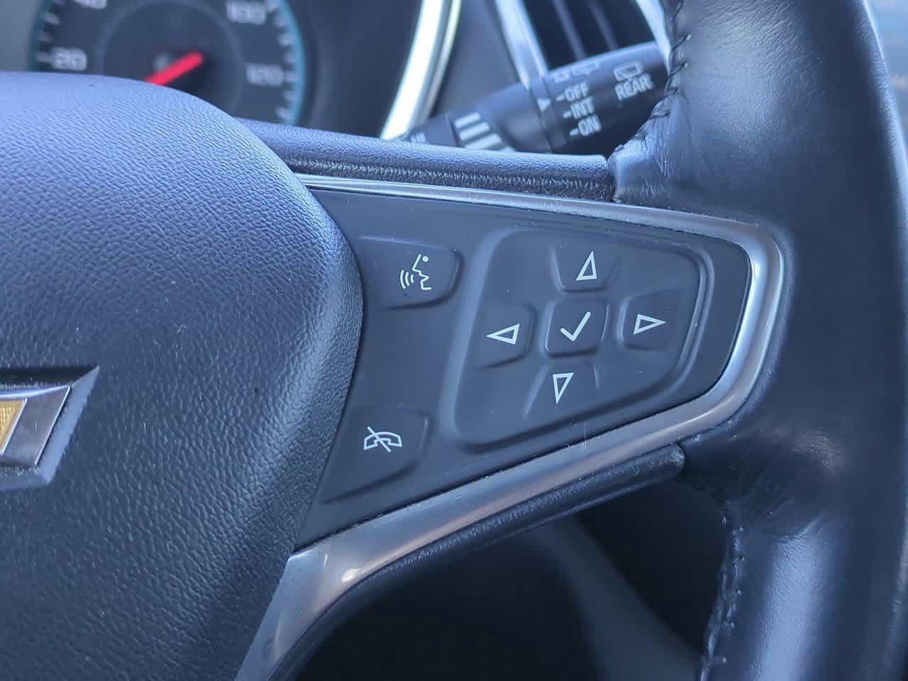 Thumbnail: 2018 Chevrolet Equinox - 23