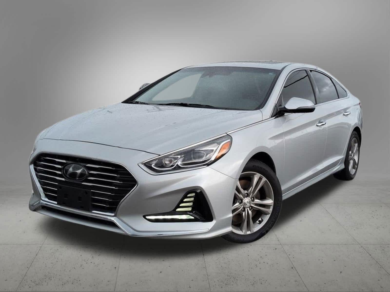 Thumbnail: 2018 Hyundai Sonata - 1