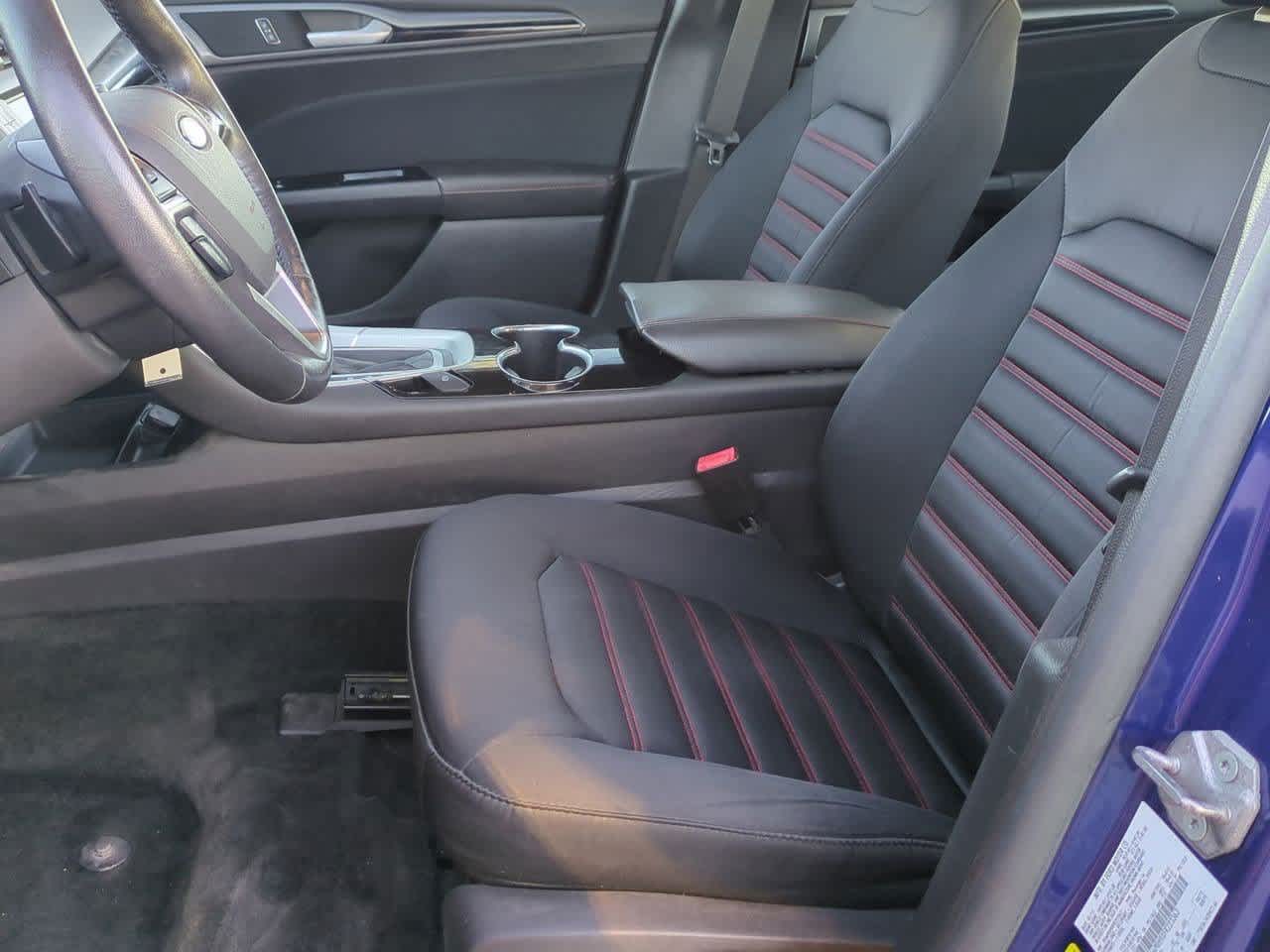 Thumbnail: 2015 Ford Fusion - 15