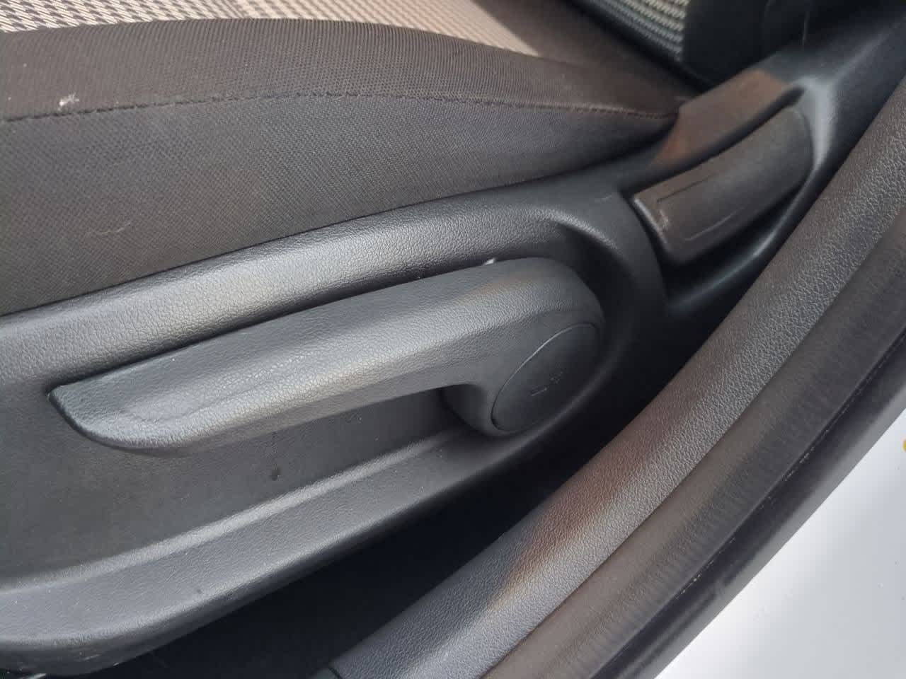 Thumbnail: 2023 Hyundai Kona - 16