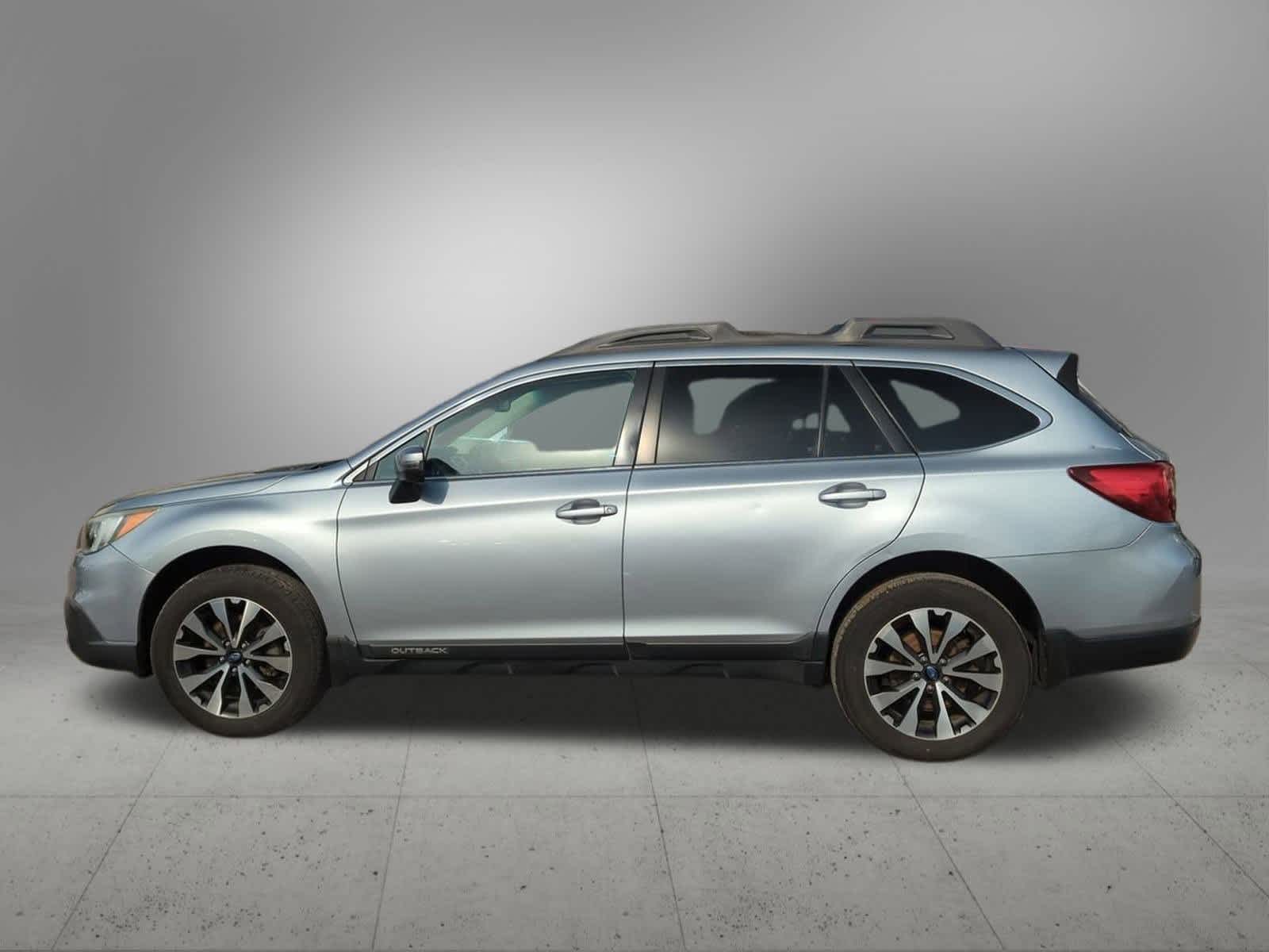 Thumbnail: 2016 Subaru Outback - 3