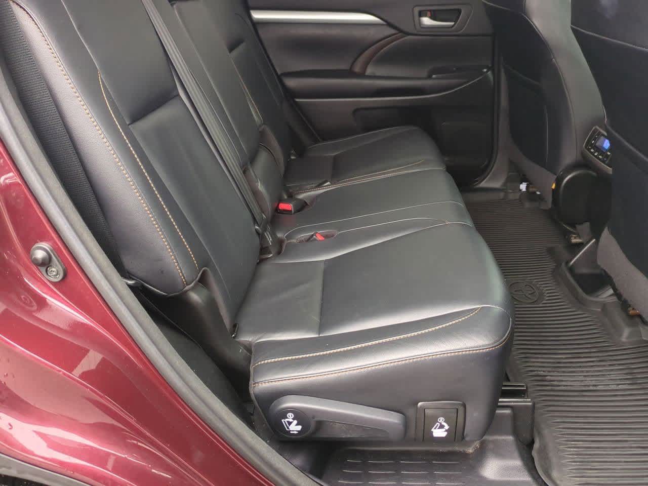 Thumbnail: 2017 Toyota Highlander - 20