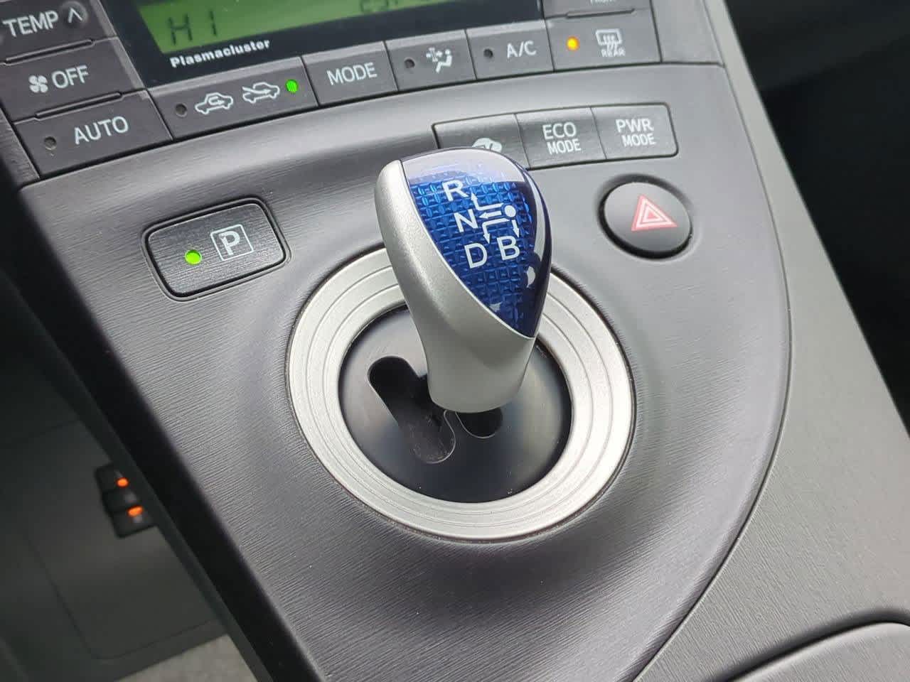 Thumbnail: 2010 Toyota Prius - 31