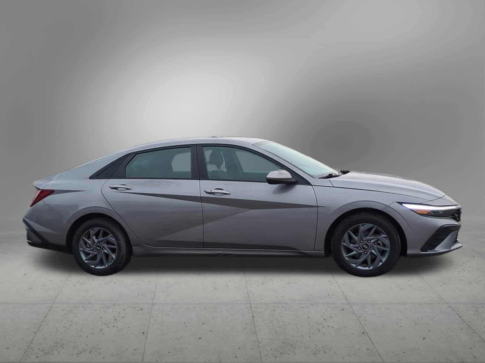 Thumbnail: 2024 Hyundai Elantra - 7