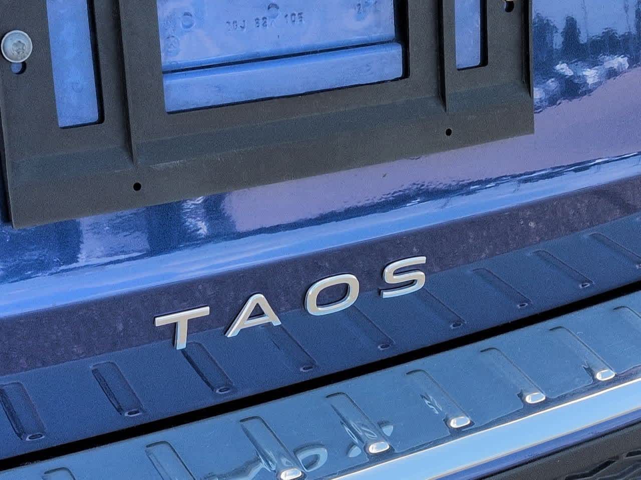 Thumbnail: 2023 Volkswagen Taos - 11