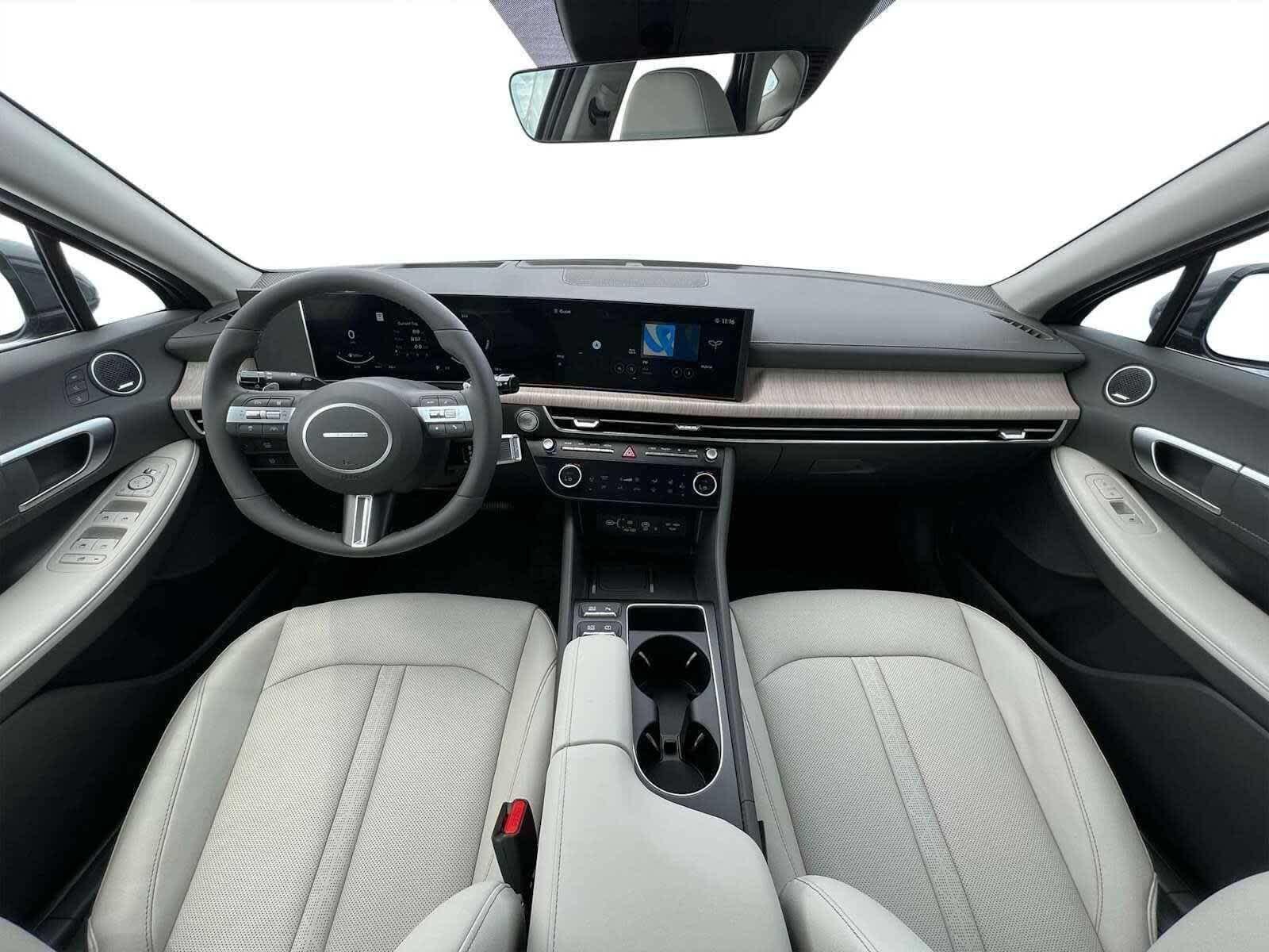 Thumbnail: 2025 Hyundai Sonata - 13