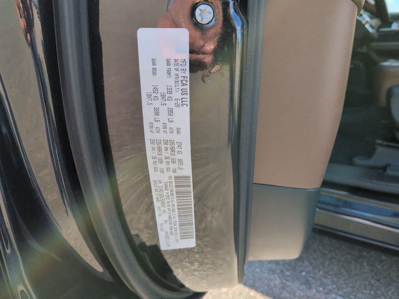 Thumbnail: 2020 Chrysler Pacifica - 38