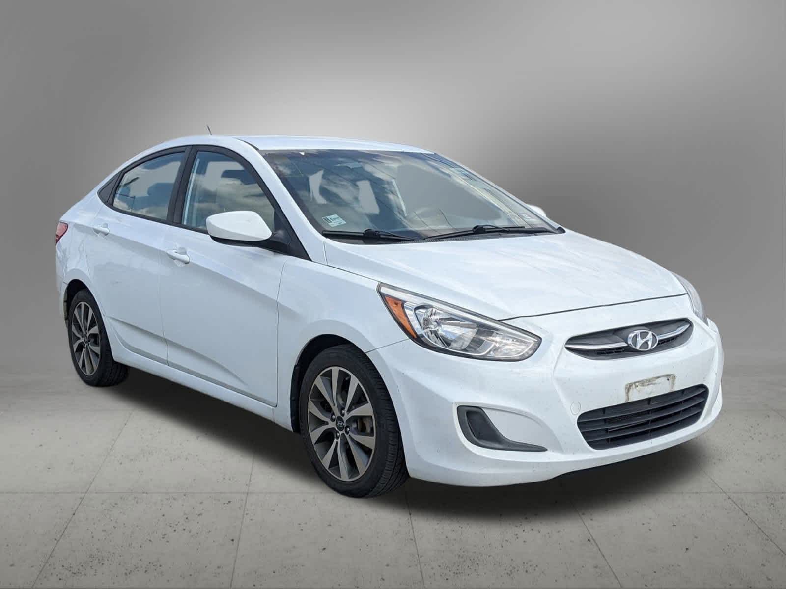 Thumbnail: 2017 Hyundai Accent - 9