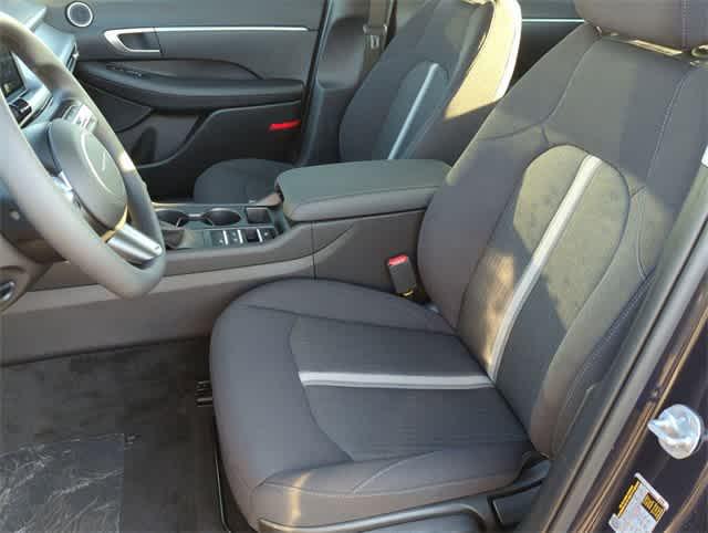 2025 Hyundai Sonata SE 14
