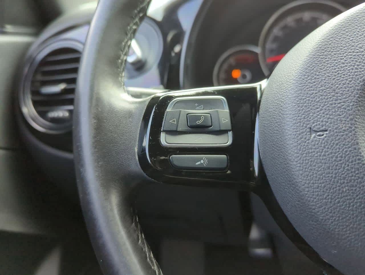 Thumbnail: 2019 Volkswagen Beetle - 19