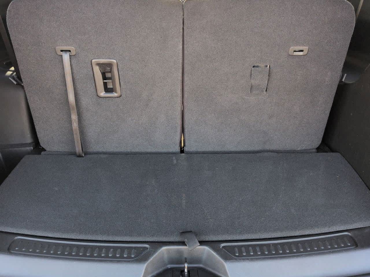 Thumbnail: 2023 GMC Acadia - 33