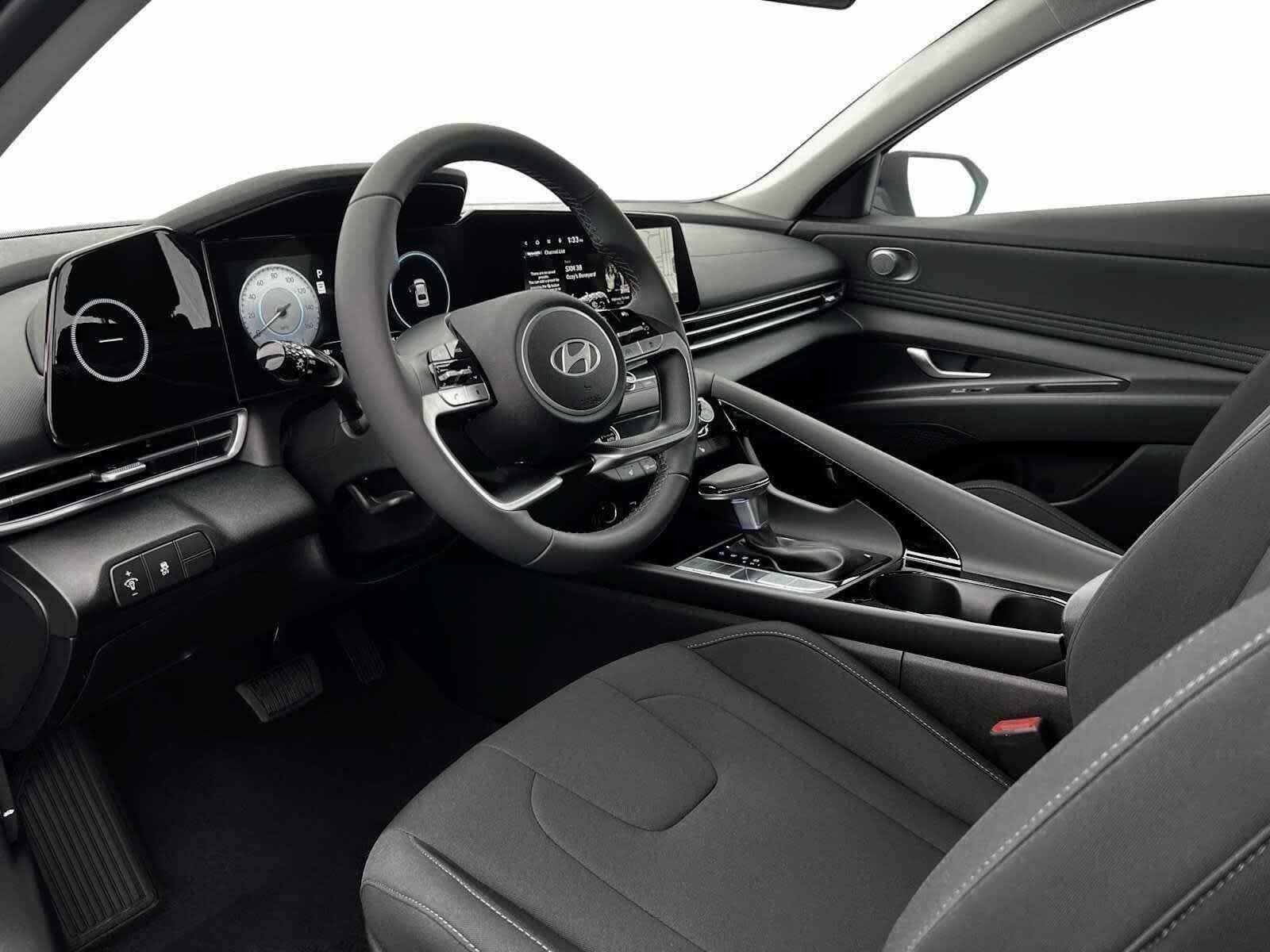 Thumbnail: 2025 Hyundai Elantra - 14