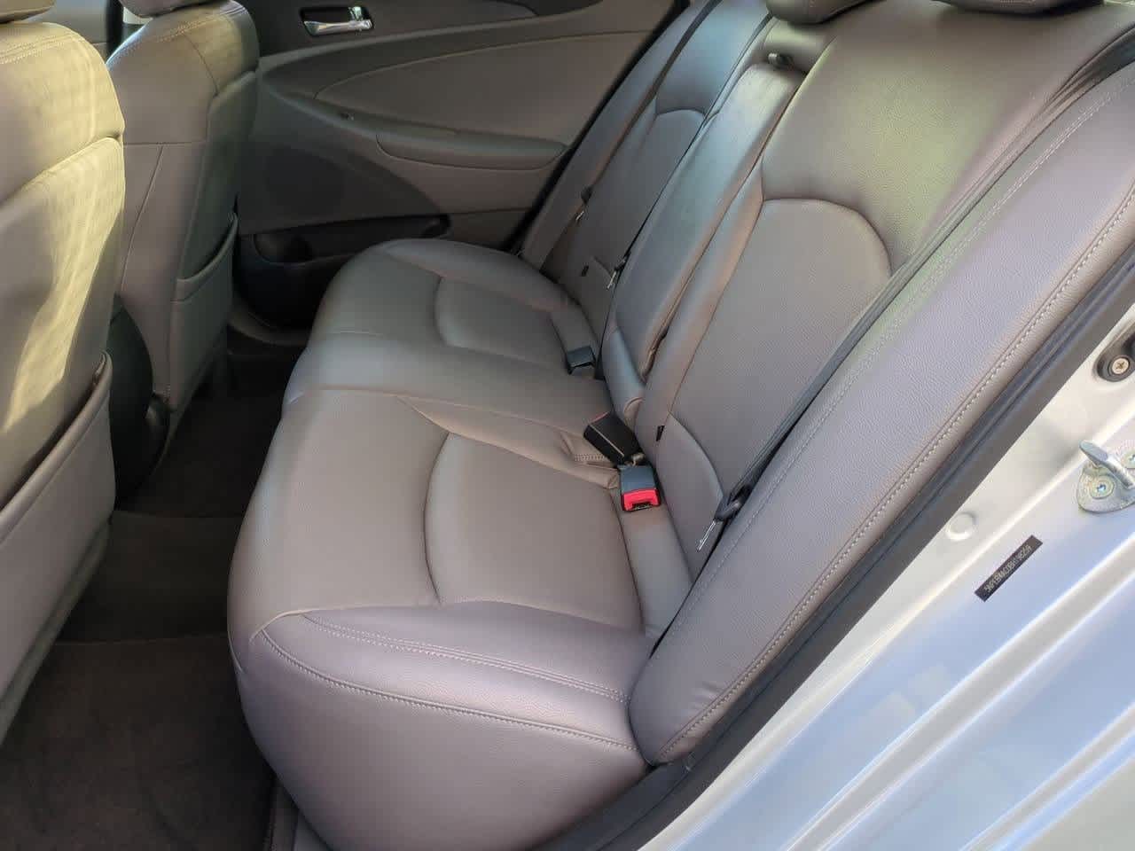 Thumbnail: 2011 Hyundai Sonata - 17