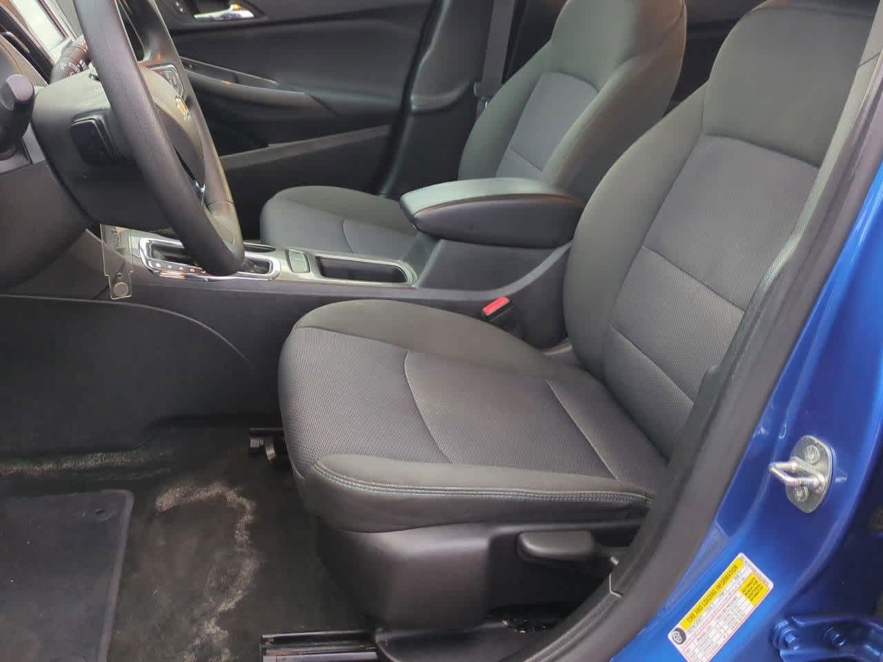 Thumbnail: 2017 Chevrolet Cruze - 15