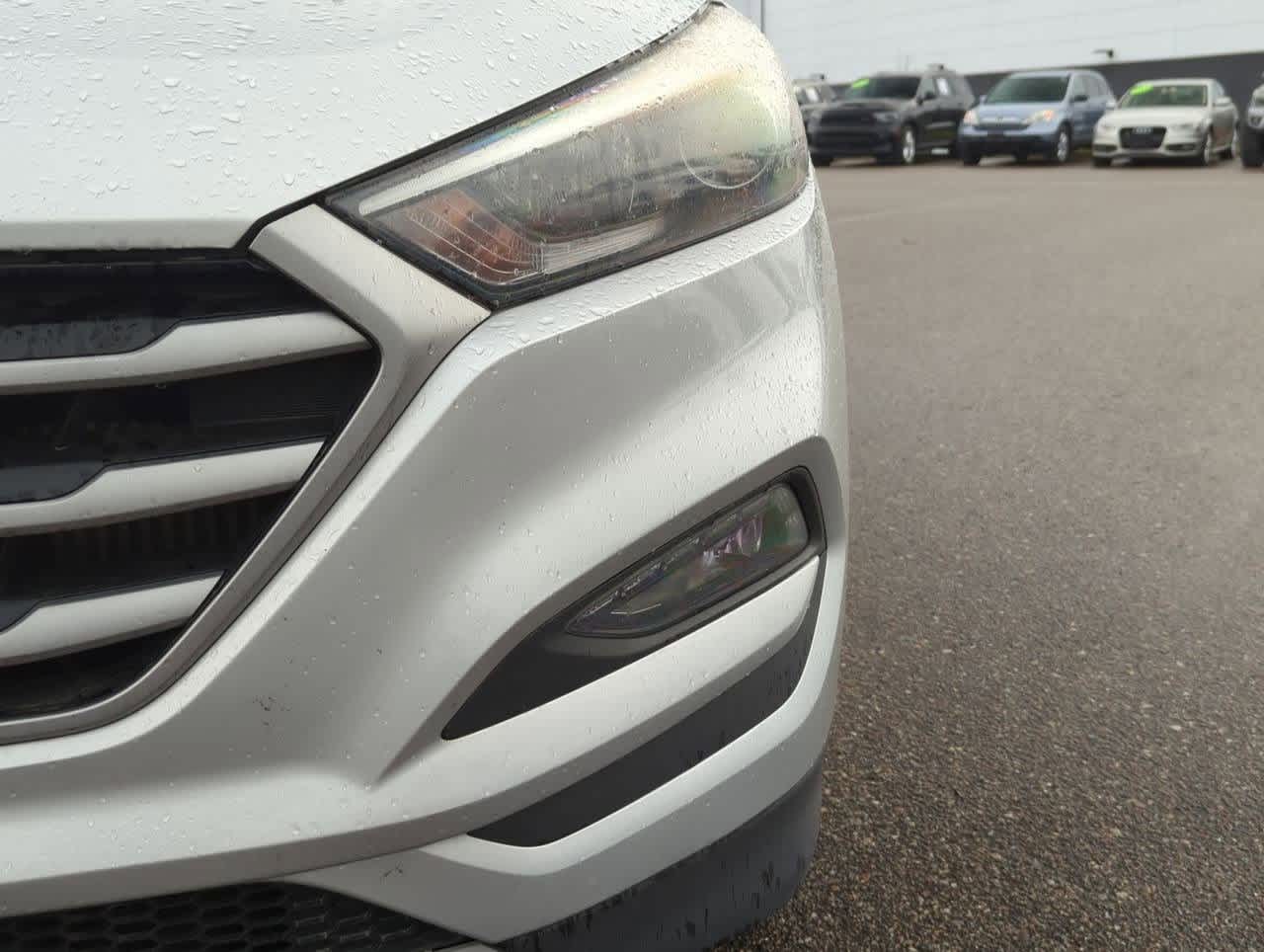 Thumbnail: 2017 Hyundai Tucson - 10