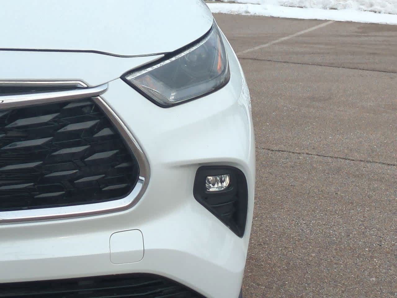 Thumbnail: 2023 Toyota Highlander - 10