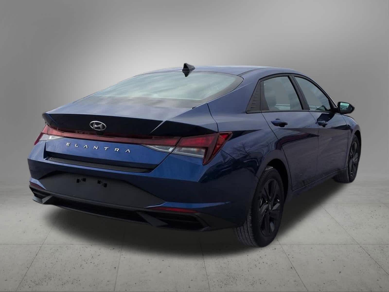 Thumbnail: 2023 Hyundai Elantra - 6