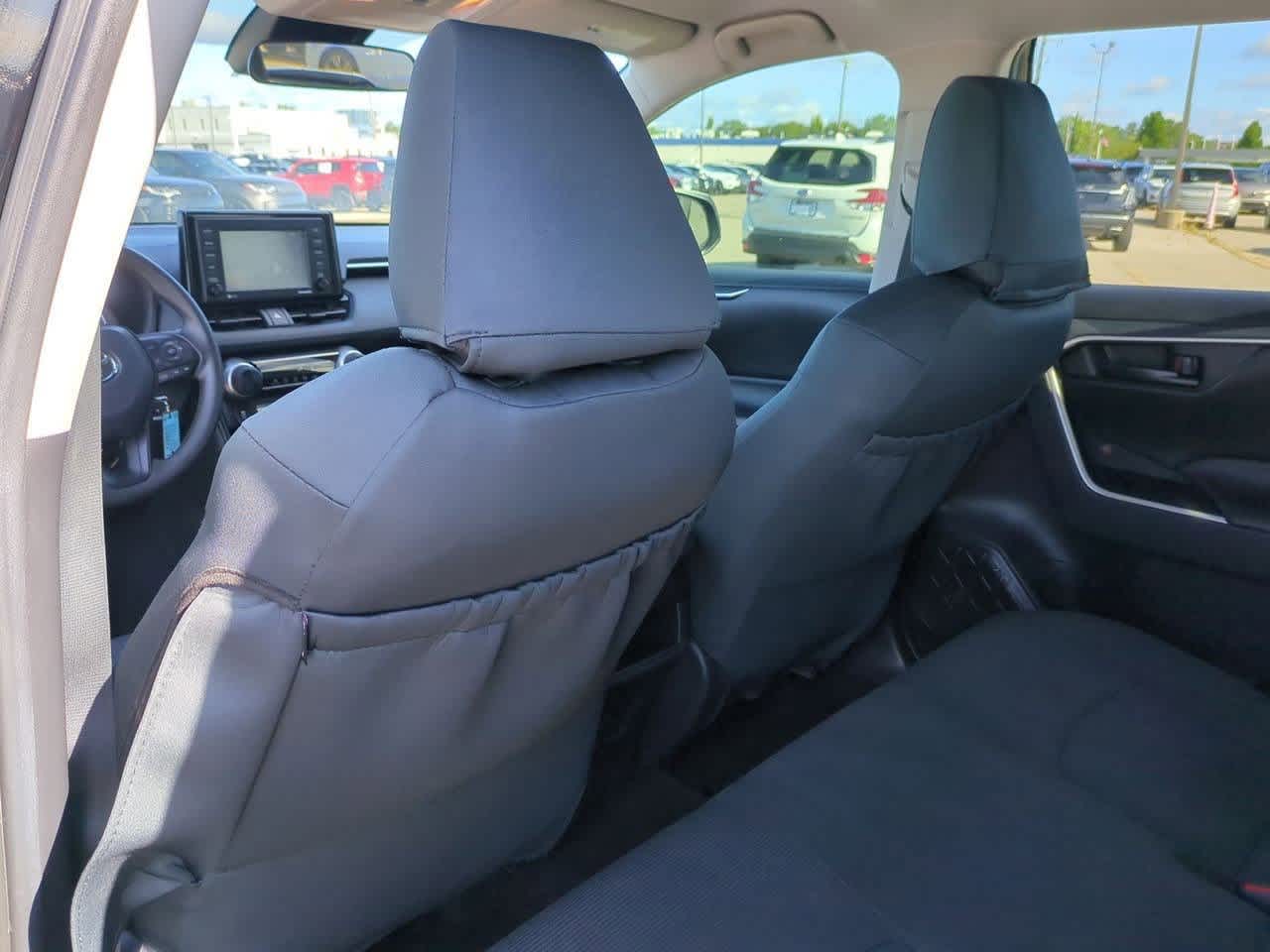 Thumbnail: 2020 Toyota RAV4 - 16