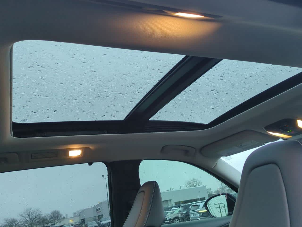 Thumbnail: 2023 INFINITI QX60 - 21