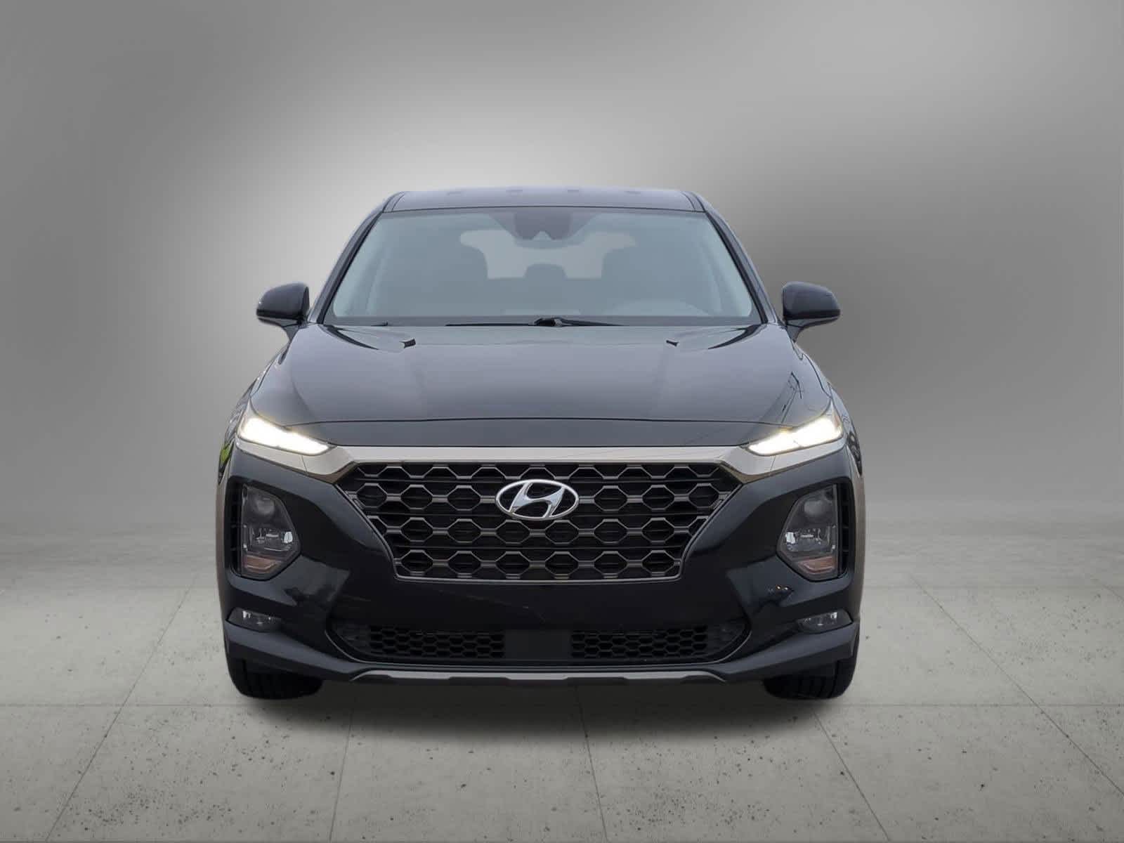 Thumbnail: 2019 Hyundai Santa Fe - 9