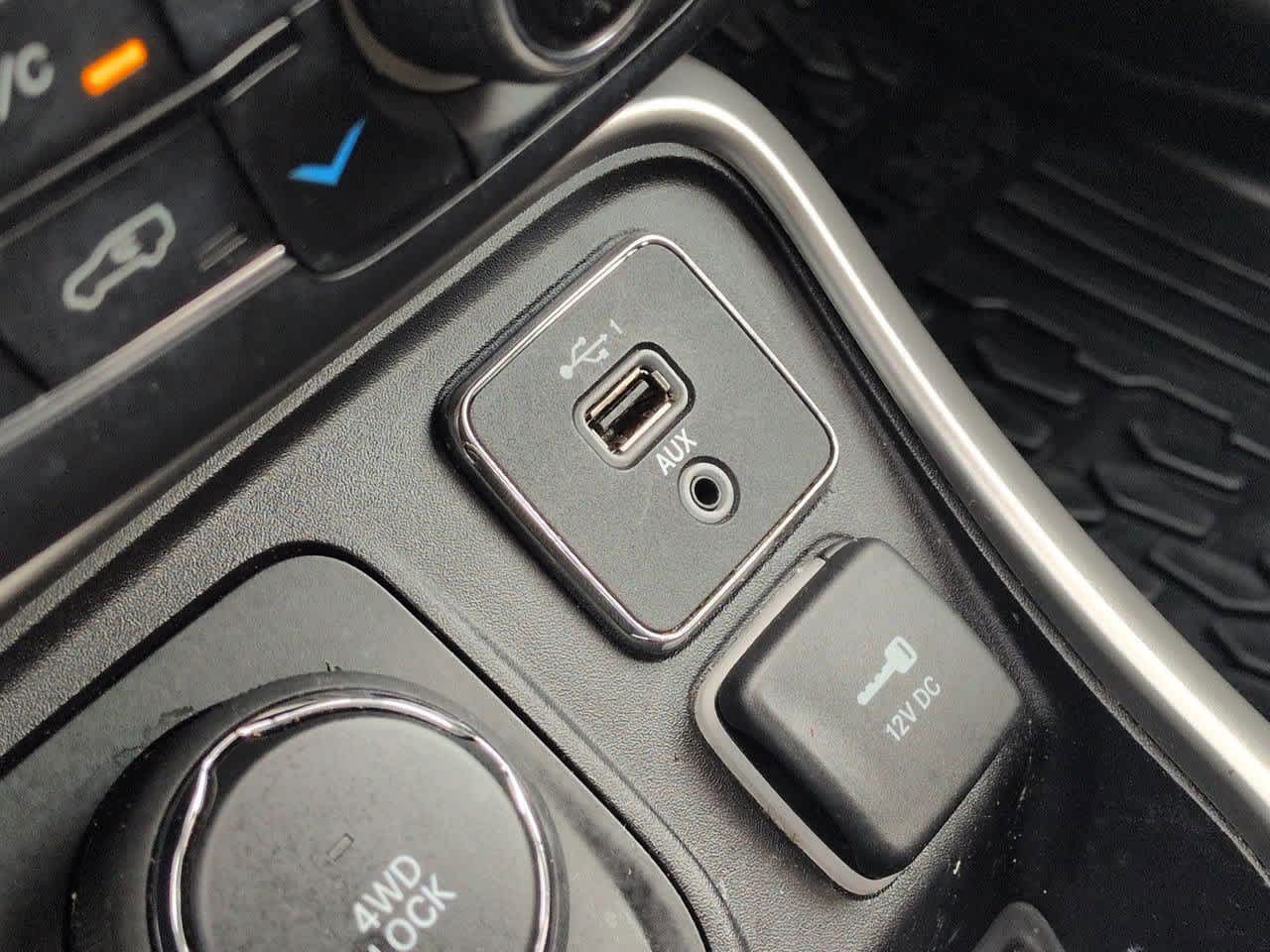 Thumbnail: 2019 Jeep Compass - 28