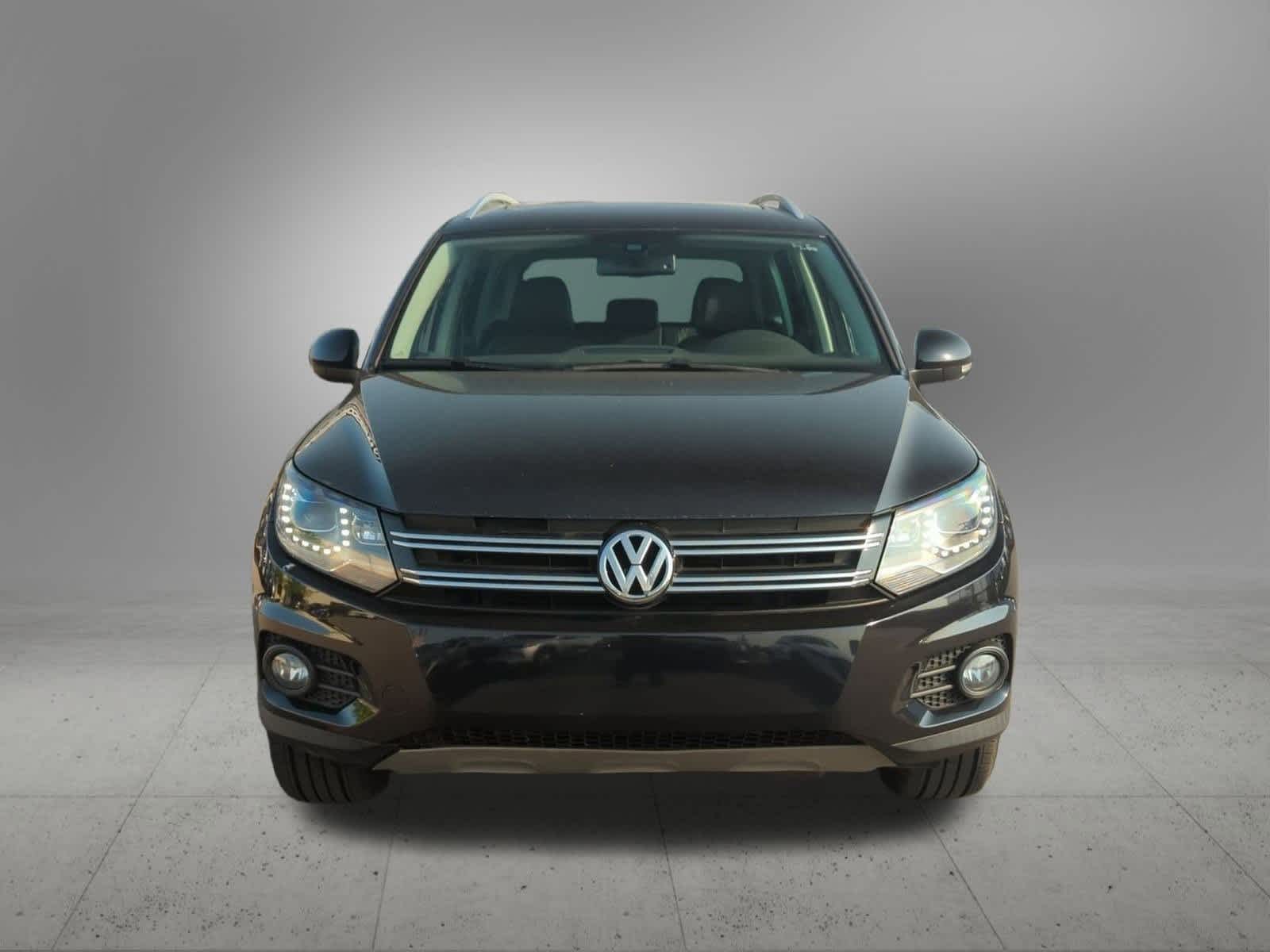 Thumbnail: 2016 Volkswagen Tiguan - 9