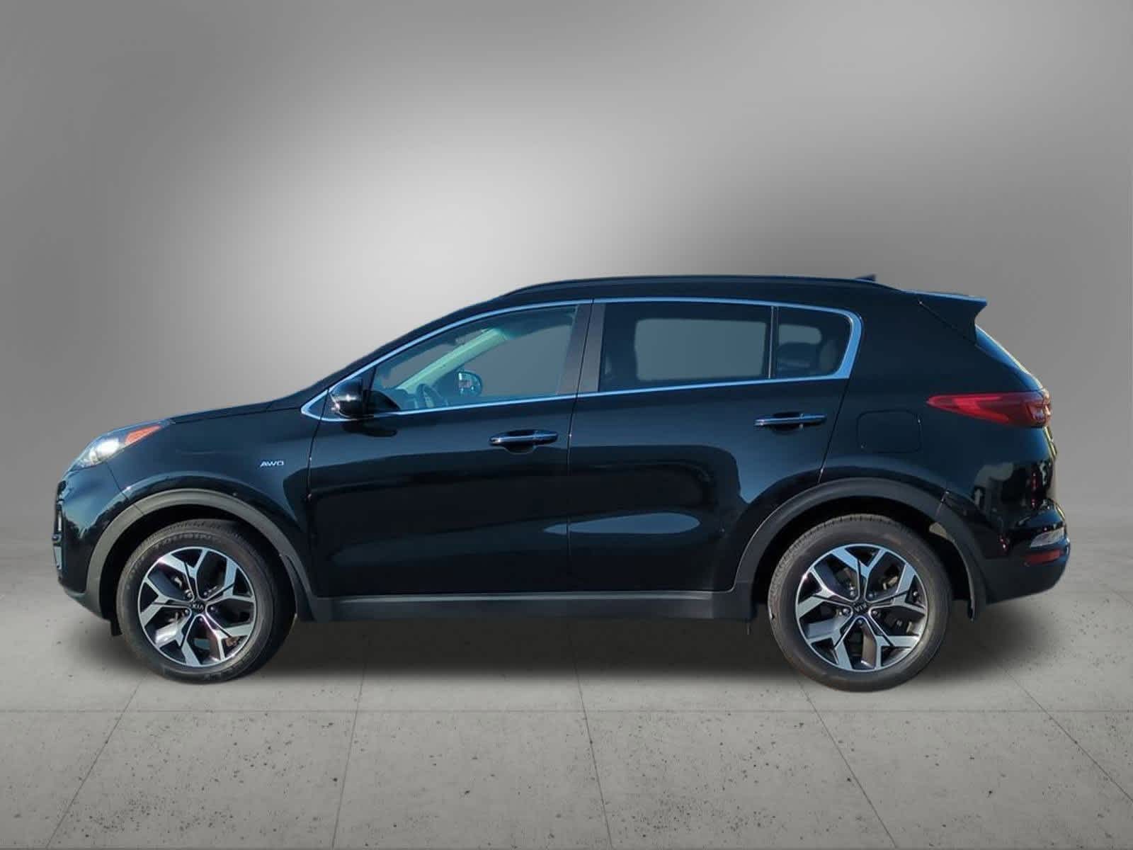 Thumbnail: 2022 Kia Sportage - 3
