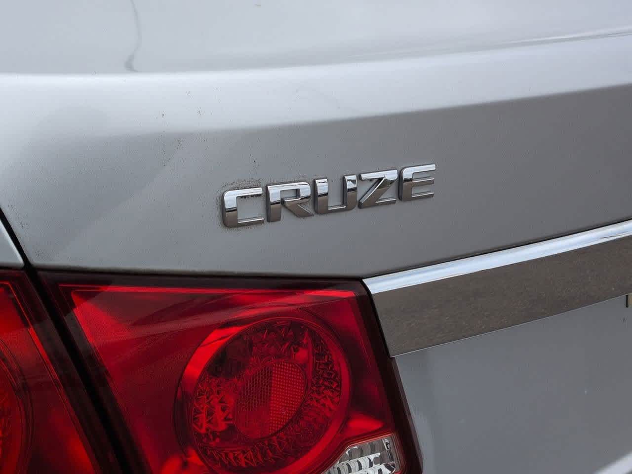 Thumbnail: 2012 Chevrolet Cruze - 12