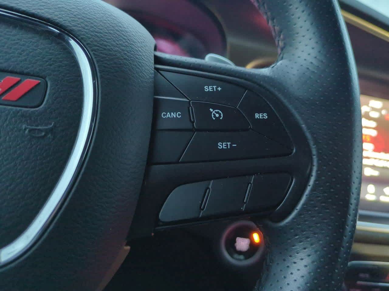 Thumbnail: 2018 Dodge Charger - 23