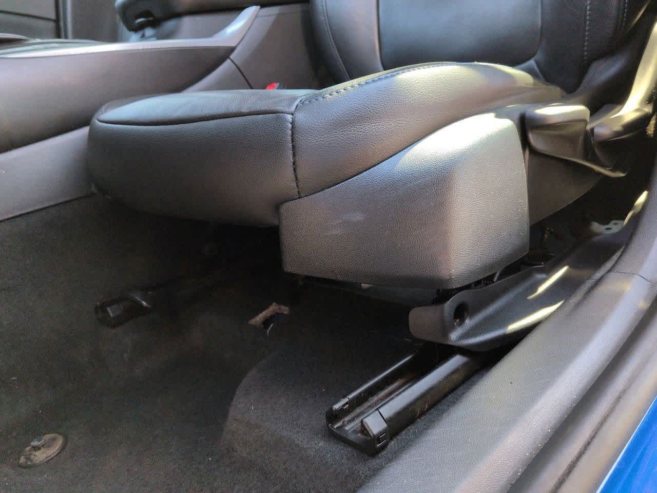 Thumbnail: 2017 Chevrolet Volt - 17