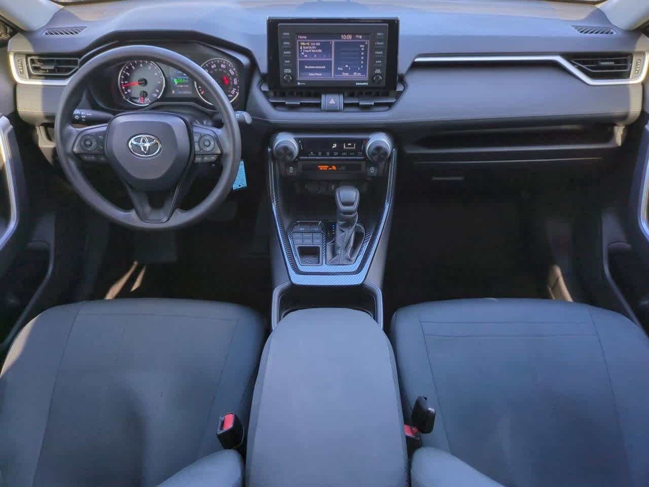 Thumbnail: 2020 Toyota RAV4 - 13