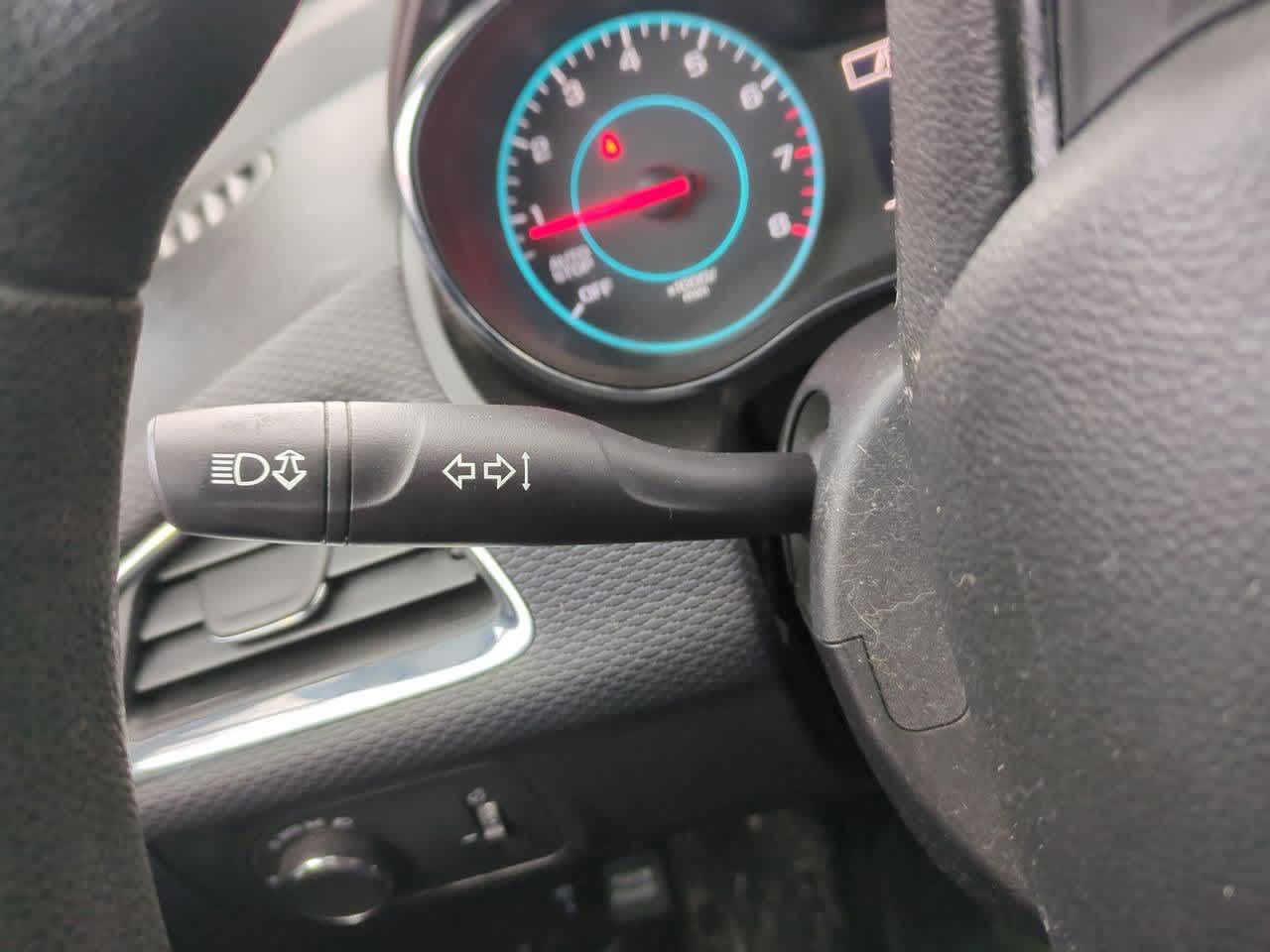 Thumbnail: 2018 Chevrolet Cruze - 25