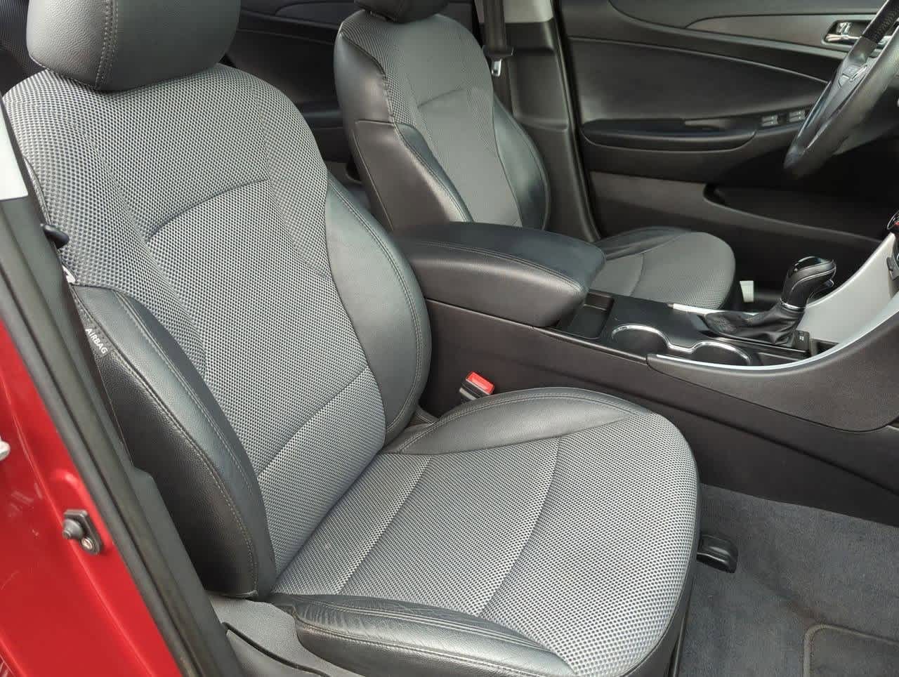 2011 Hyundai Sonata SE 20
