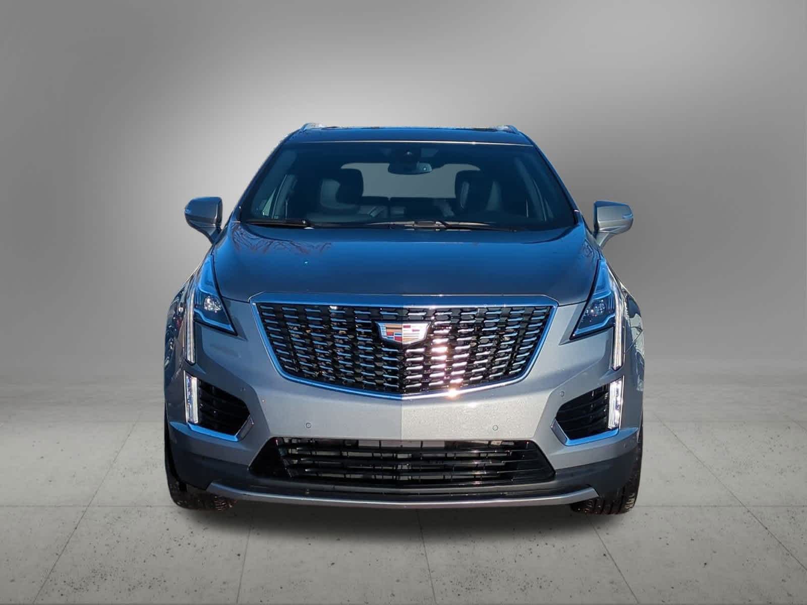 Thumbnail: 2024 Cadillac XT5 - 9