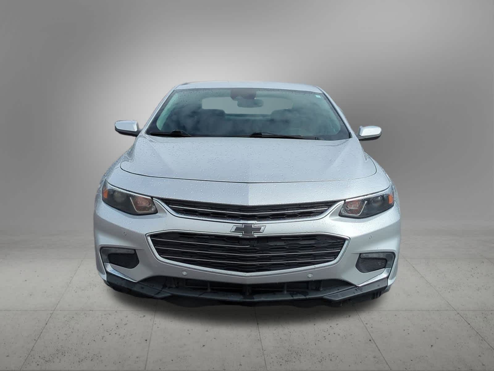 Thumbnail: 2017 Chevrolet Malibu - 9