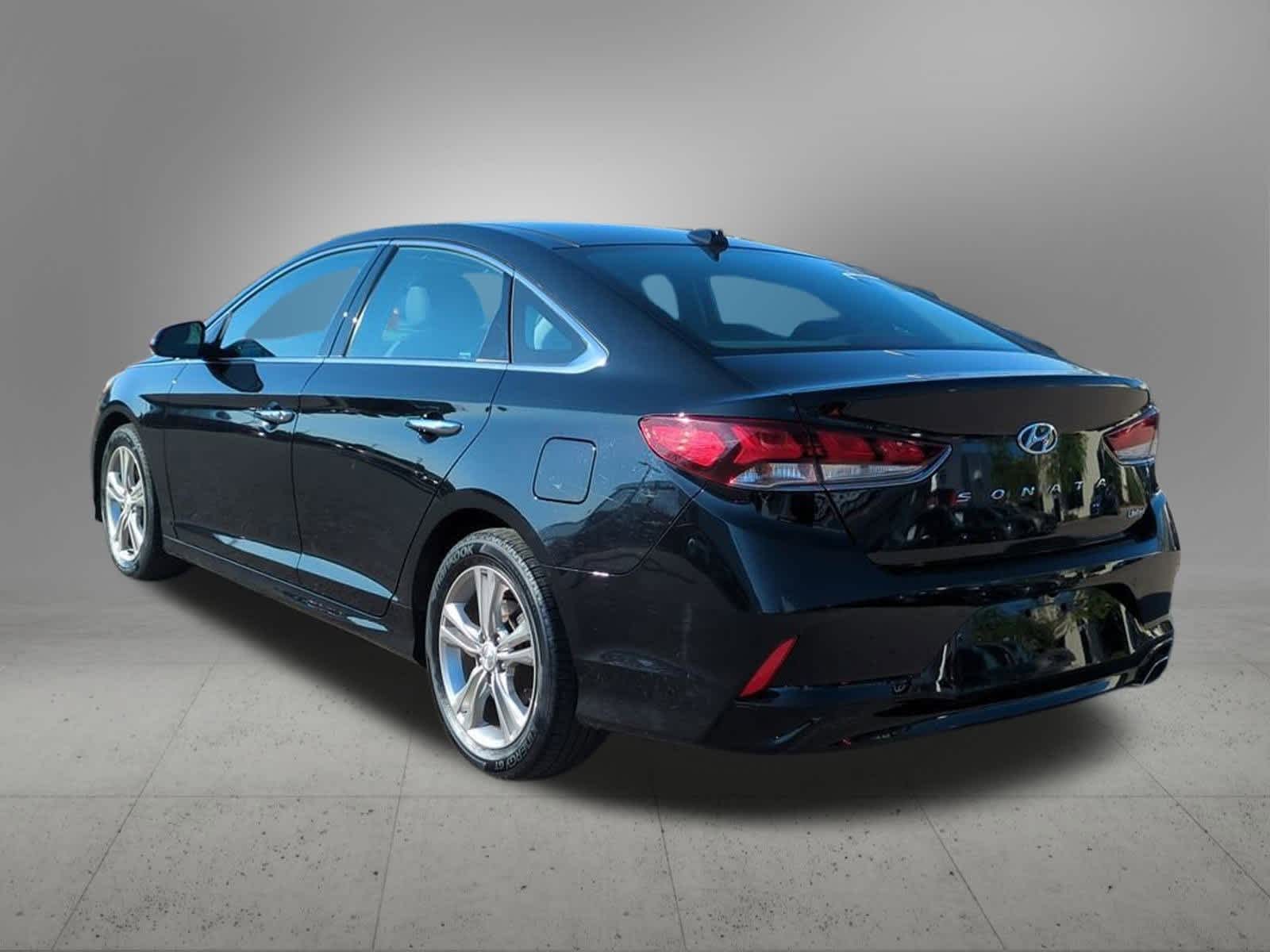 Thumbnail: 2019 Hyundai Sonata - 4