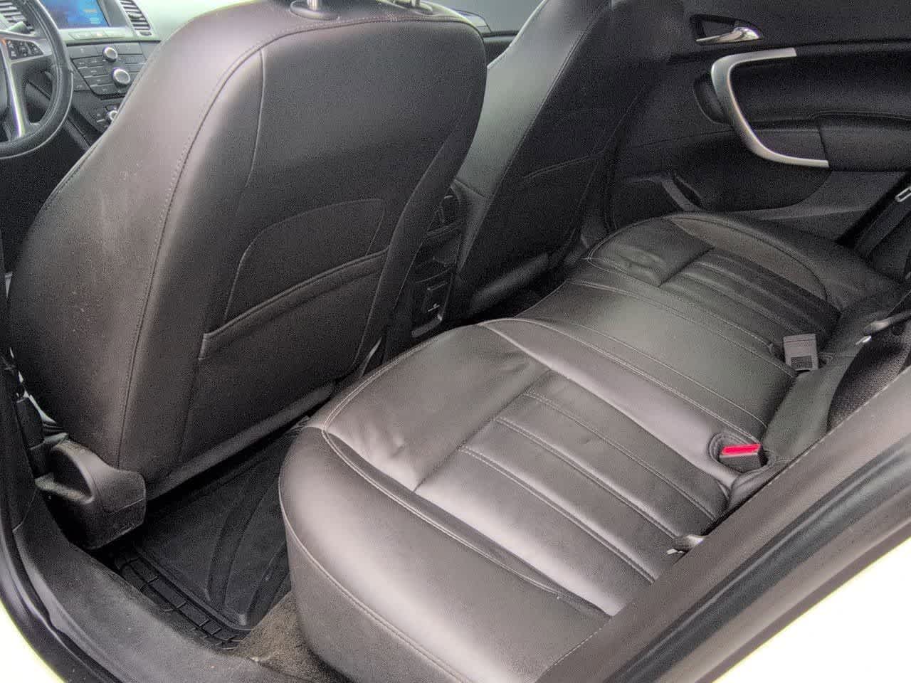Thumbnail: 2013 Buick Regal - 18