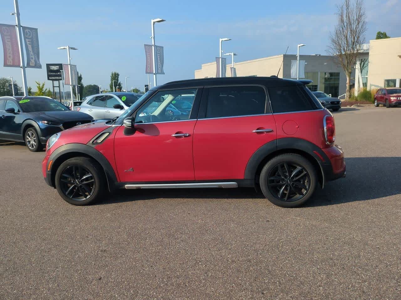 Thumbnail: 2015 MINI Cooper Countryman - 3