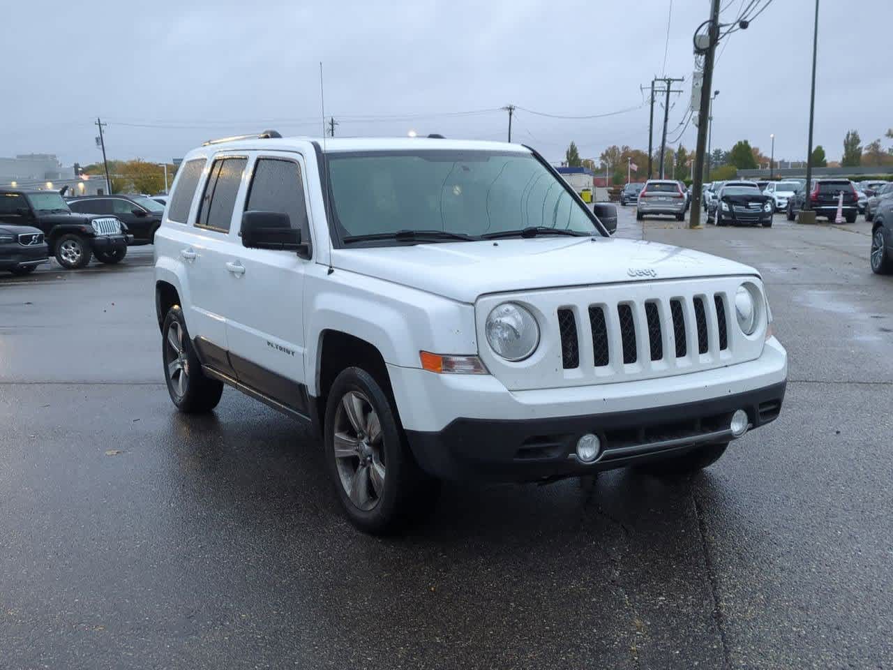 Thumbnail: 2016 Jeep Patriot - 8