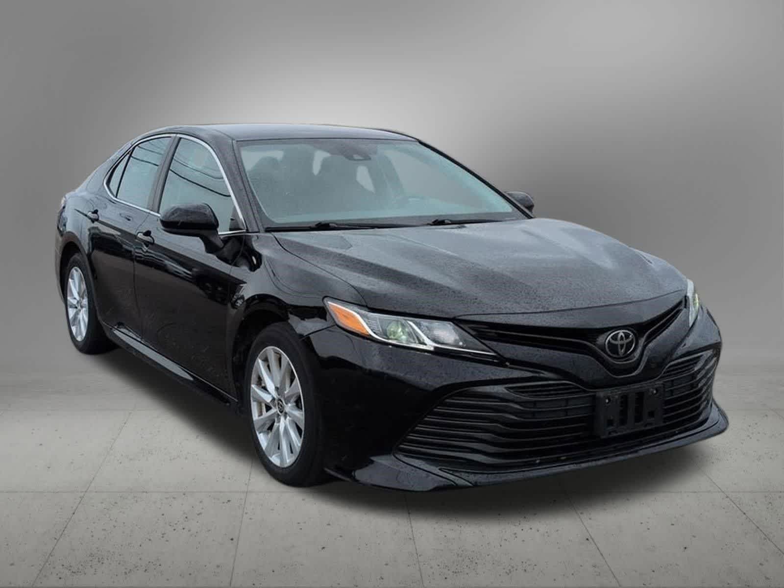 Thumbnail: 2020 Toyota Camry - 8