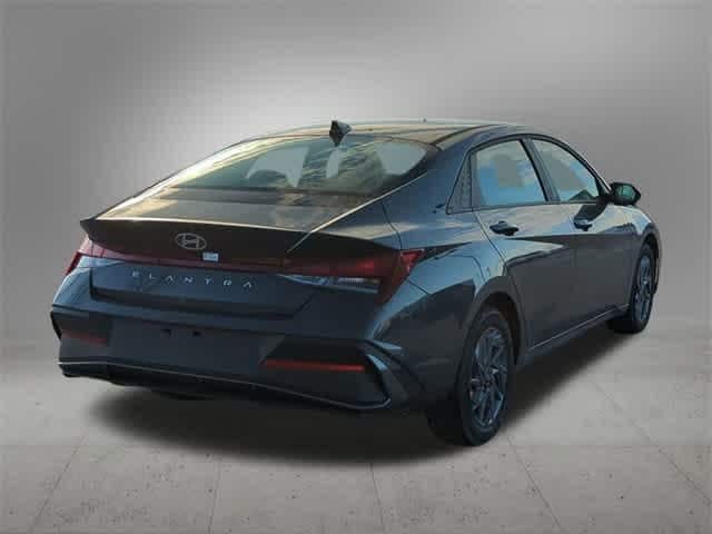 Thumbnail: 2024 Hyundai Elantra - 6