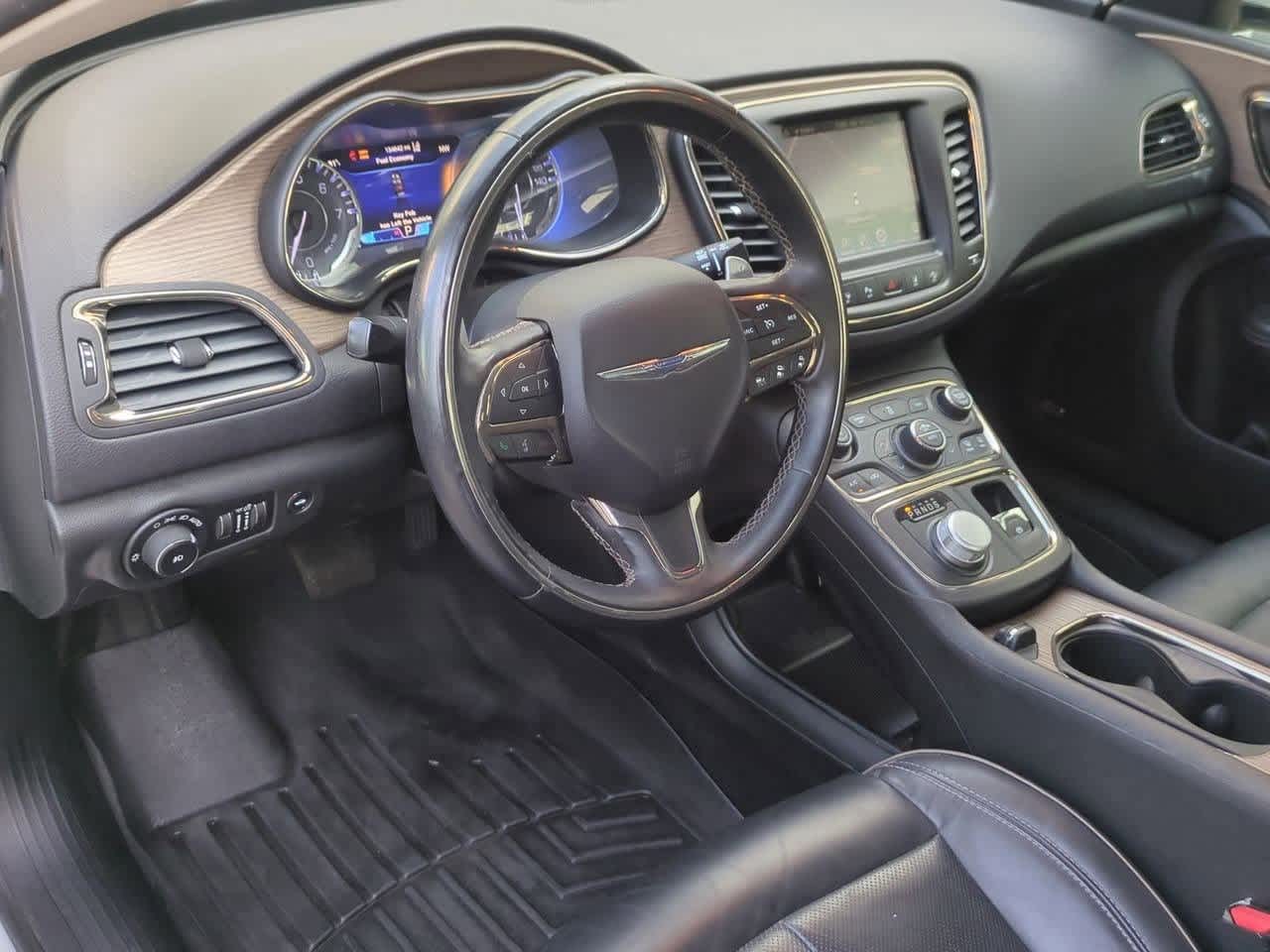 Thumbnail: 2015 Chrysler 200 - 2