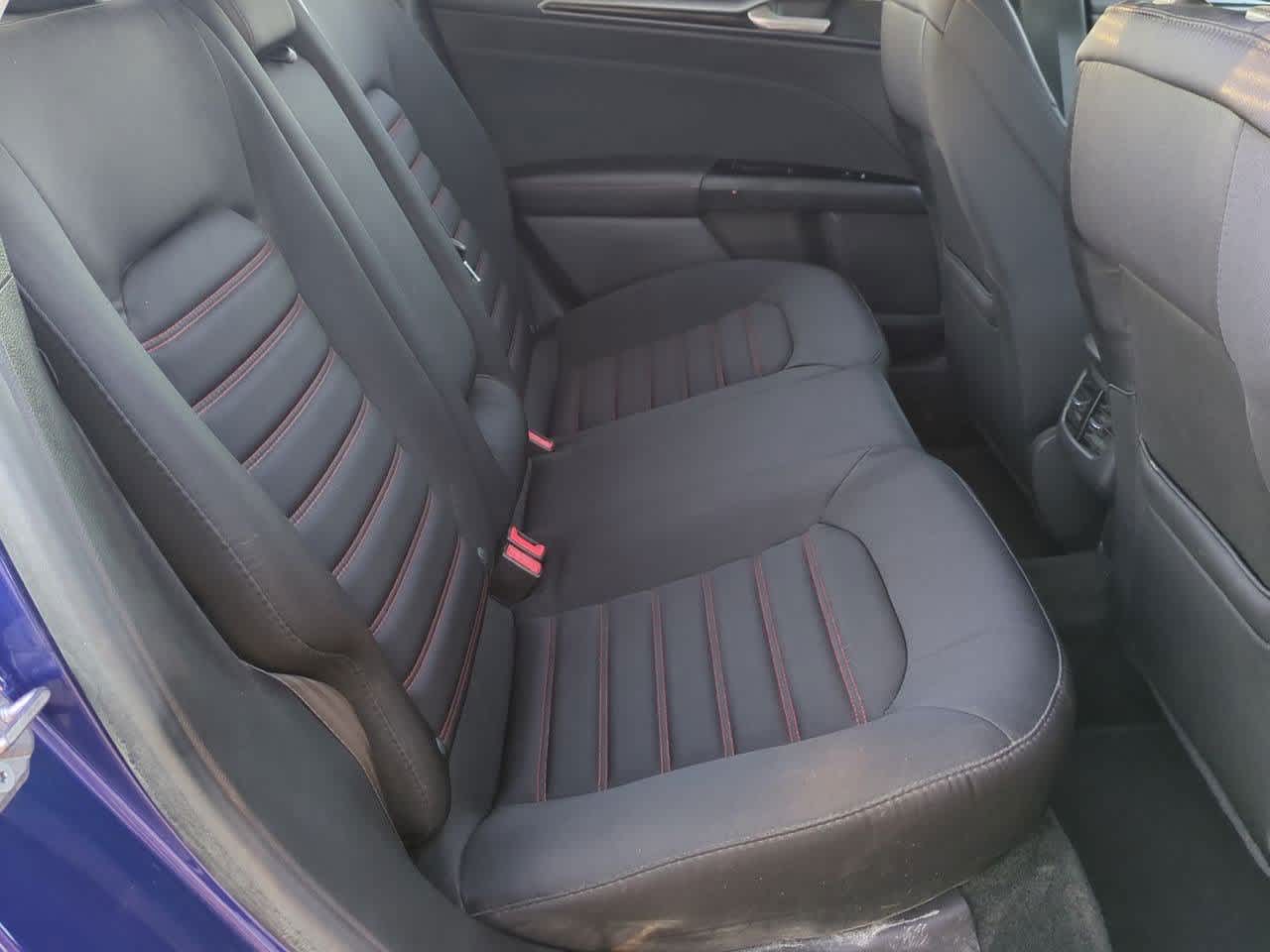 Thumbnail: 2015 Ford Fusion - 19