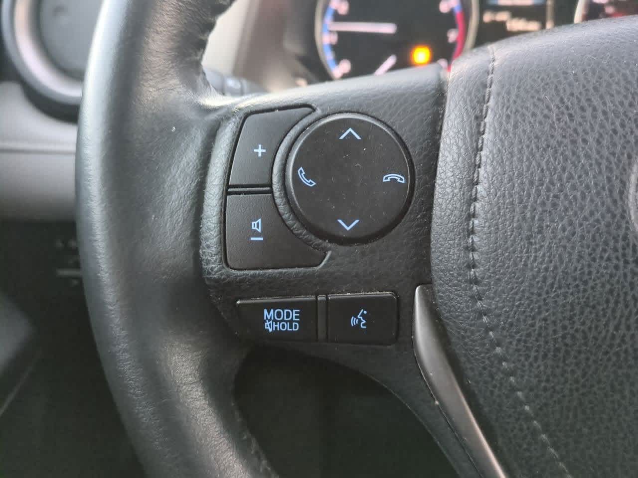 Thumbnail: 2016 Toyota RAV4 - 24